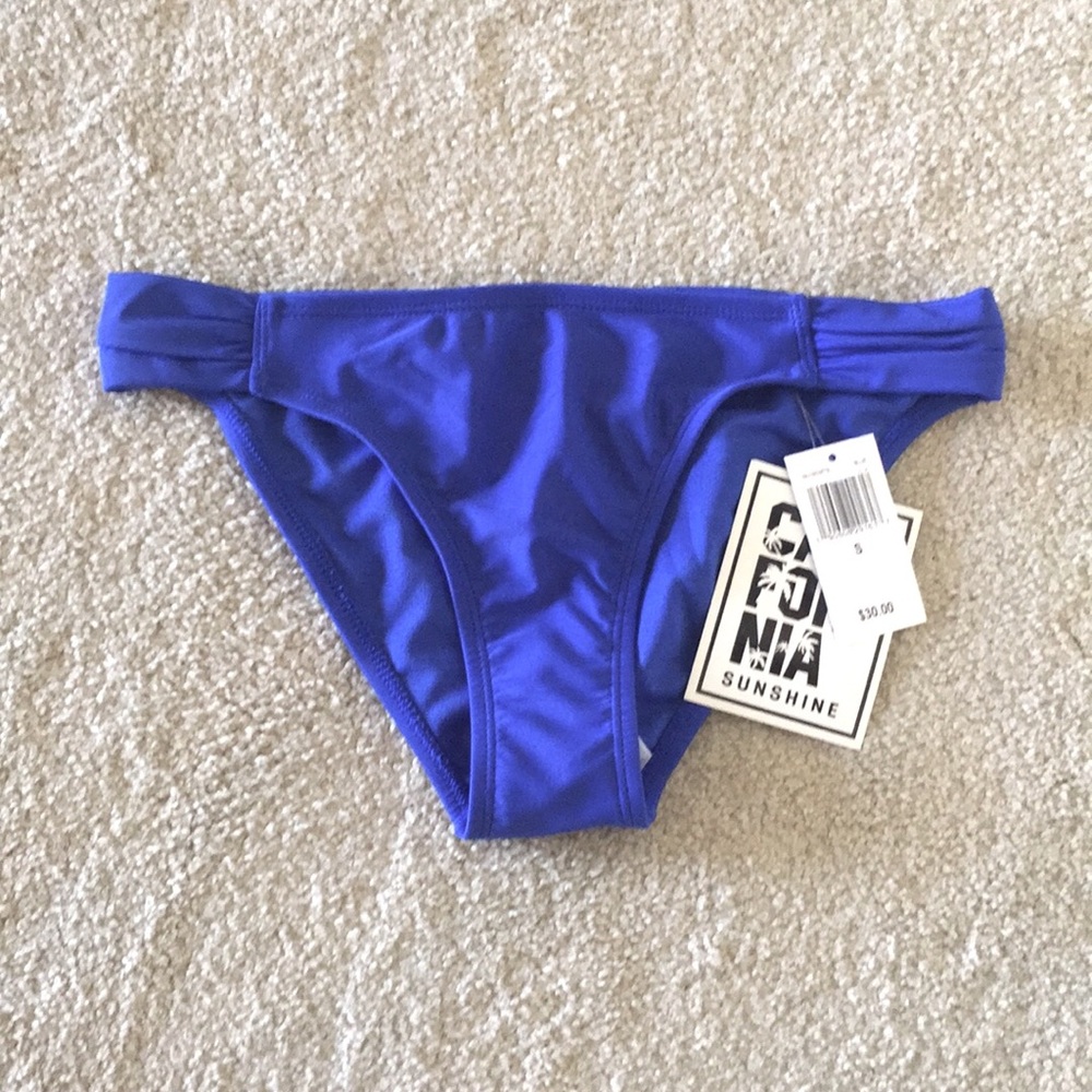 NWT periwinkle swim bottoms